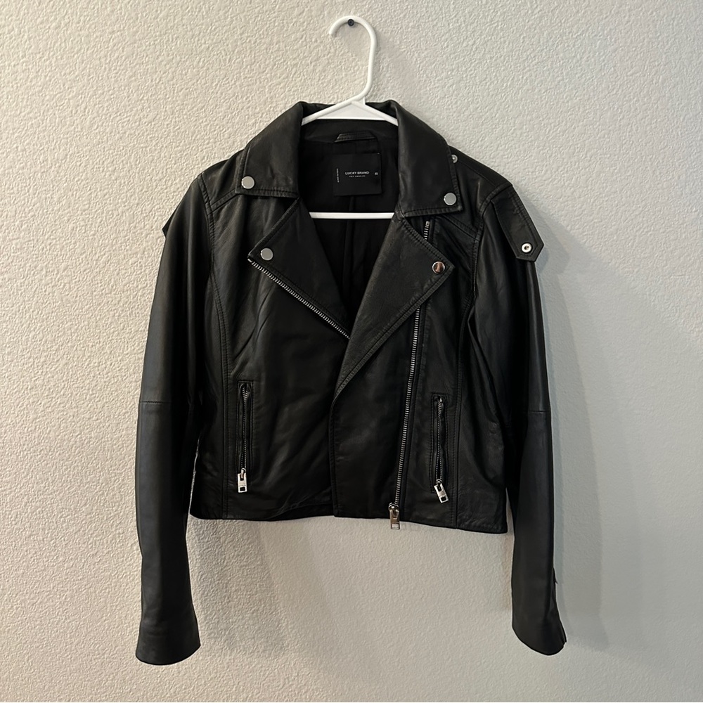 💕 Moving Sale! 💕 
Lucky Brand Leather Jacket Size XS